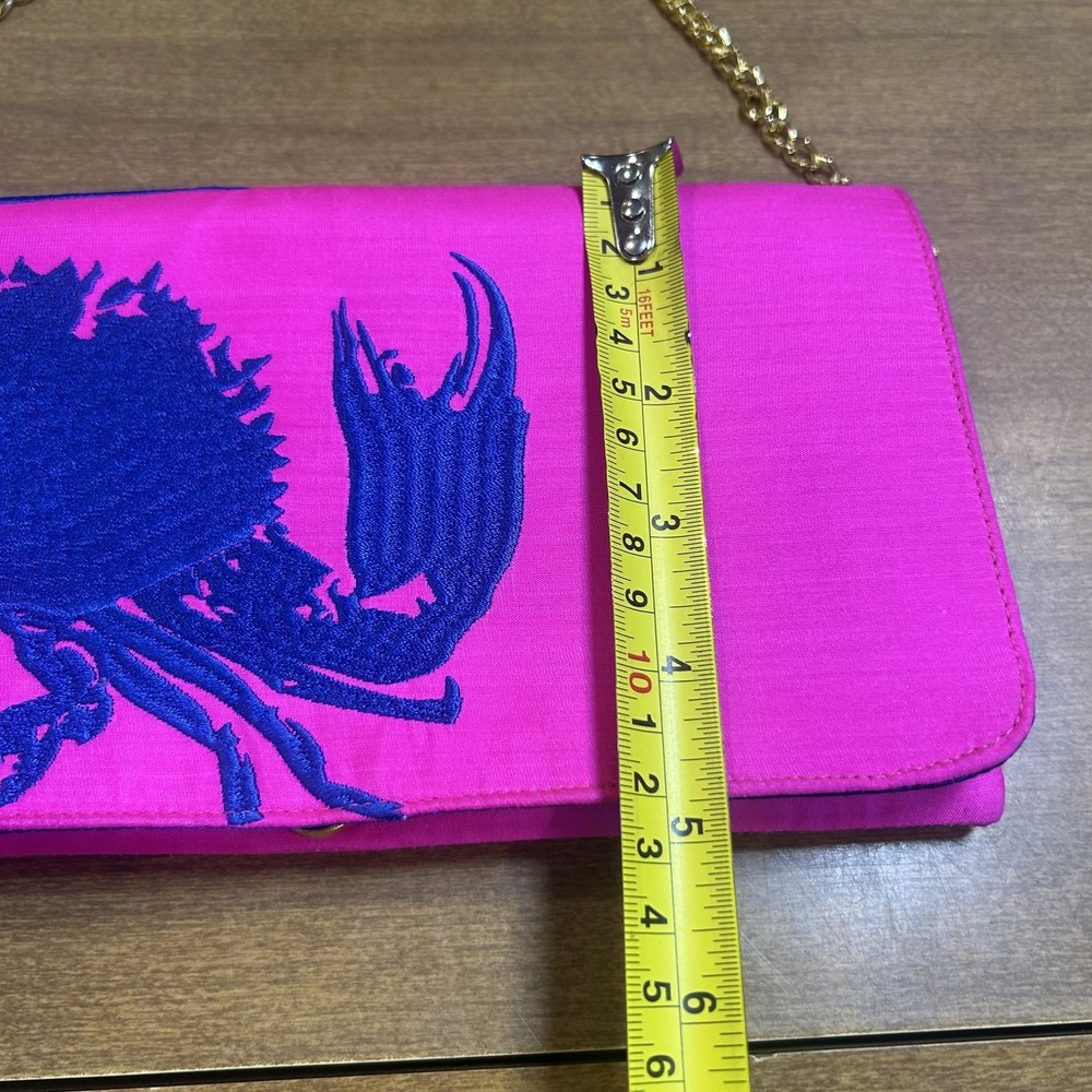 Shiraleah Crossbody Bag Womens Small Fuchsia Satin Crab Chain Purse Beach *SPOT* - Picture 3 of 9